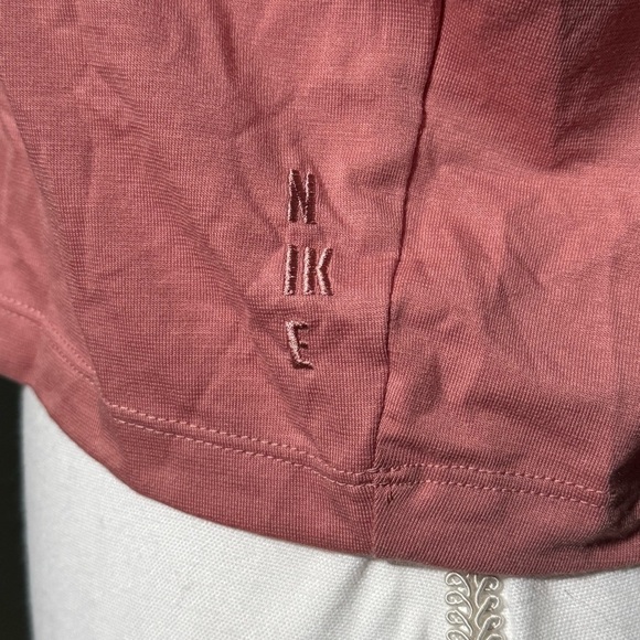 Nike Pink Slim Fit Tee XL Women’s Casual Short Sleeve Shirt NWT - Picture 4 of 7